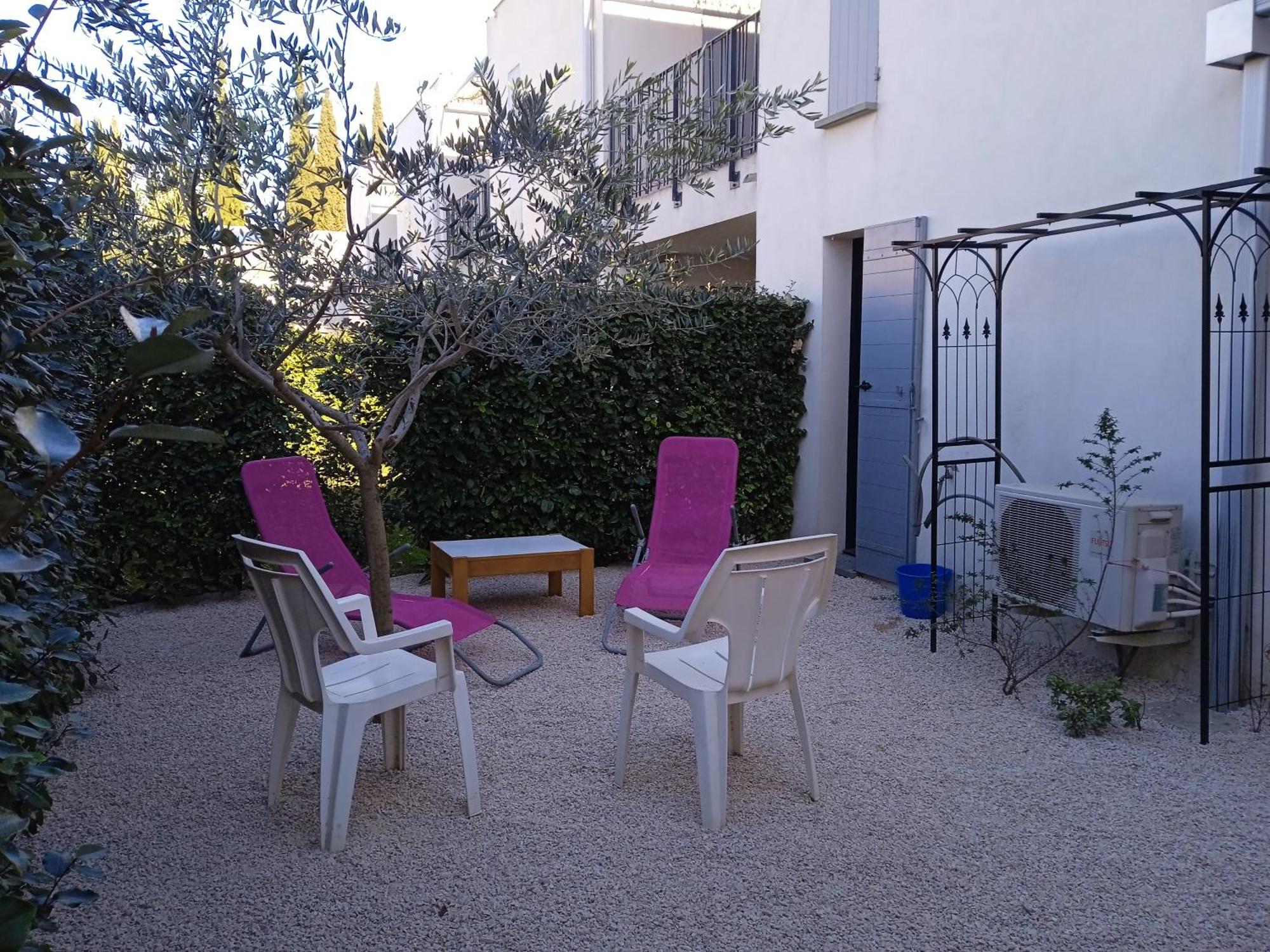 Le Clos Du Ventoux Malaucène Exteriör bild